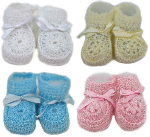 Crochet baby booties ribbon - booties,